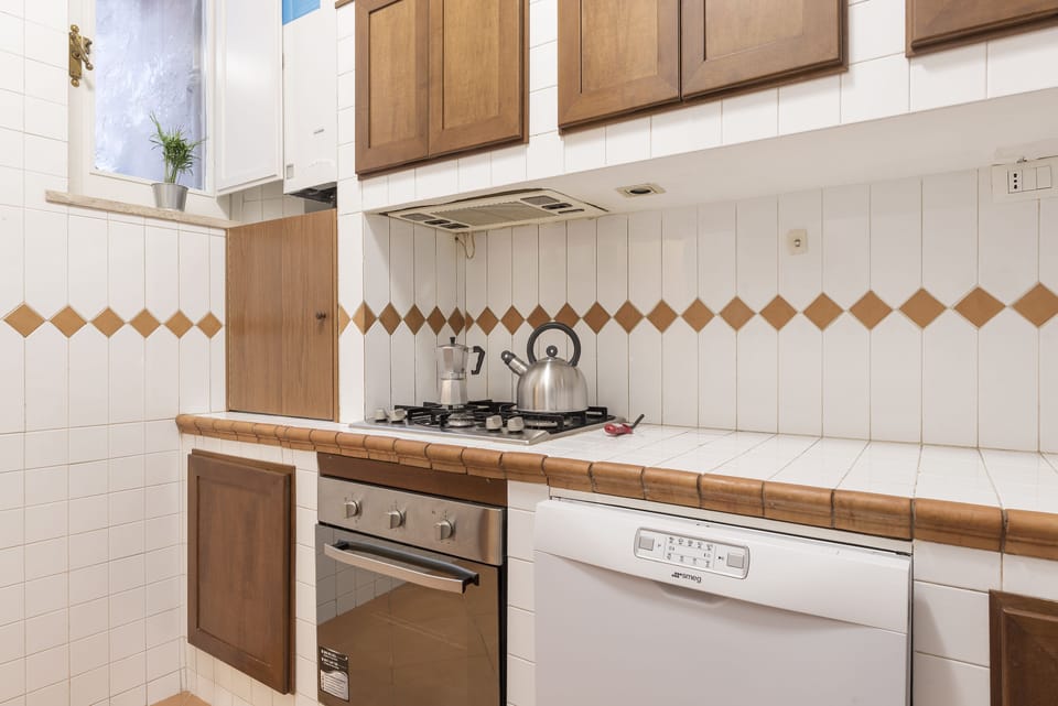 Apartment, 1 Bedroom | Private kitchen | Fridge, oven, stovetop, dishwasher