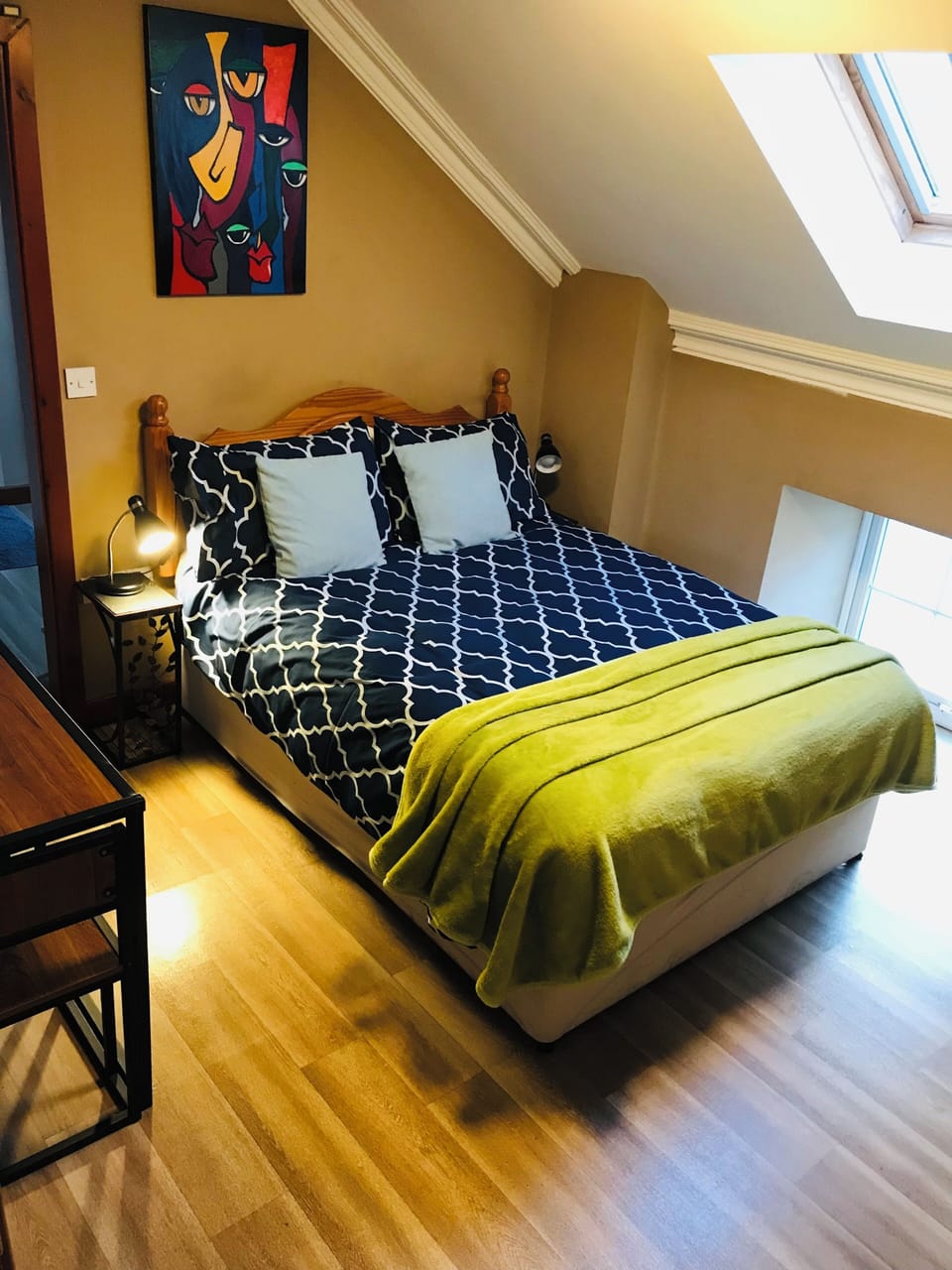 Business Double Room, Ensuite (5&6) | Desk, laptop workspace, soundproofing, free WiFi