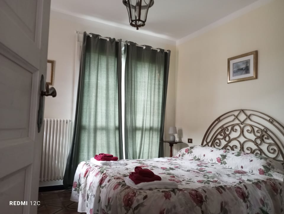 Camera matrimoniale con terrazza | Free WiFi, bed sheets
