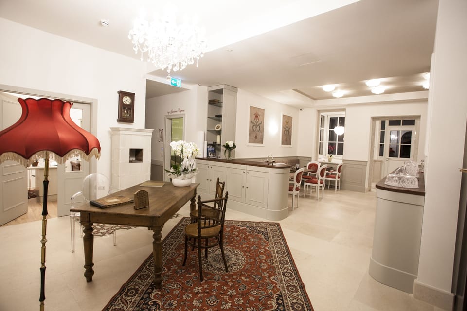 Villa Italia Luxury Suites and Apartments Townhouse in Arco