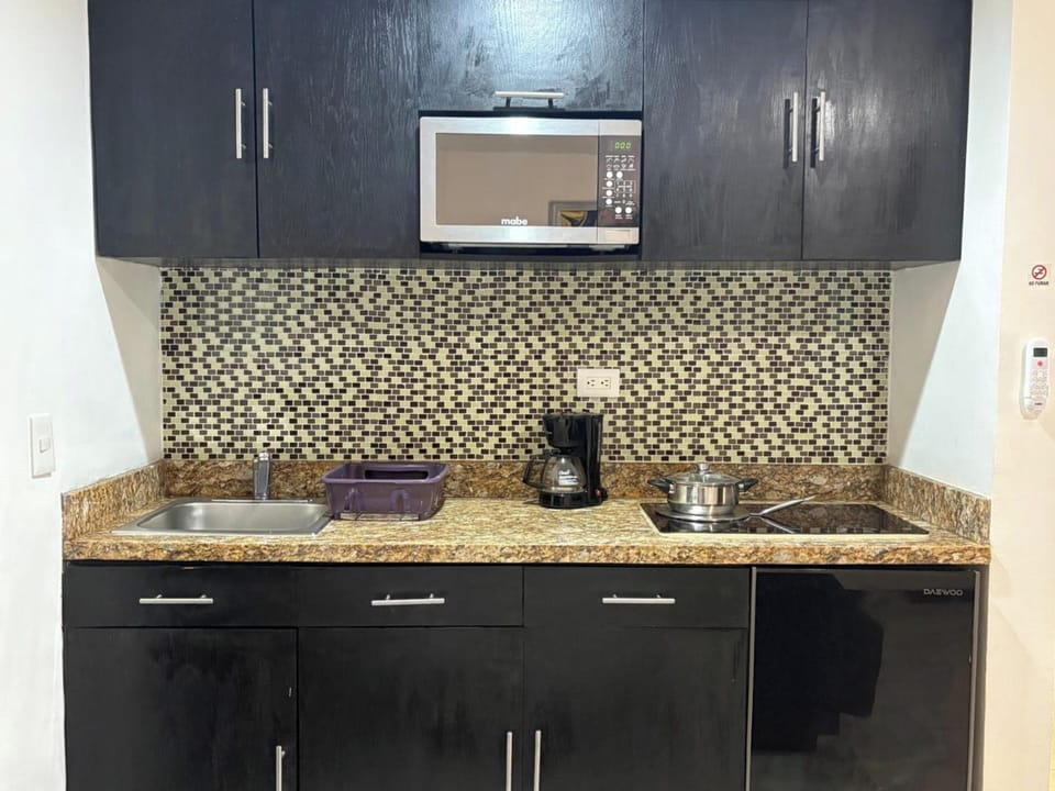 Estudio 5 | Private kitchen | Coffee/tea maker, blender, cleaning supplies