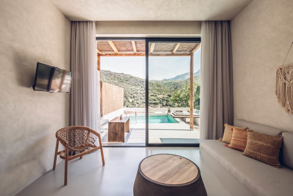 Premium bedding, minibar, in-room safe, individually decorated