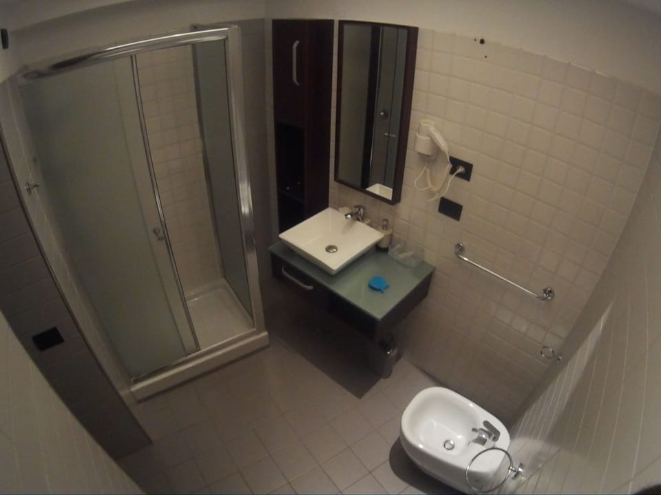 Royal Suite, 2 Bedrooms, Connecting Rooms | Bathroom | Shower, hair dryer, bidet, towels