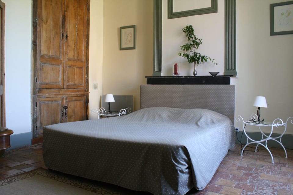 Superior Suite, Private Bathroom, Garden View (Suite des Champs) | 1 bedroom, individually decorated, individually furnished, desk
