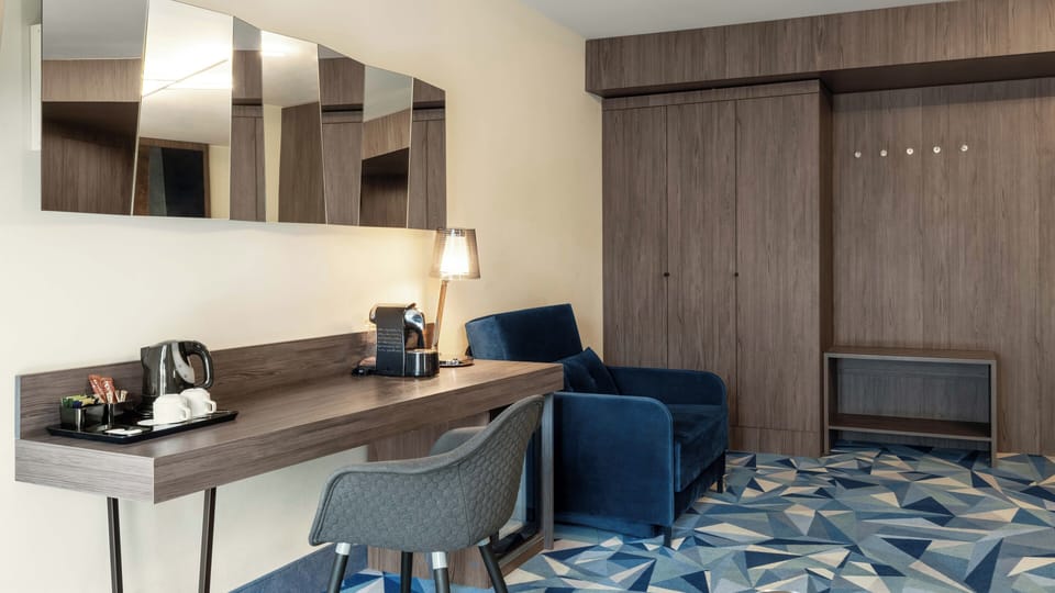 Minibar, in-room safe, desk, blackout drapes