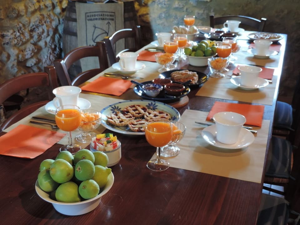 Daily local cuisine breakfast for a fee