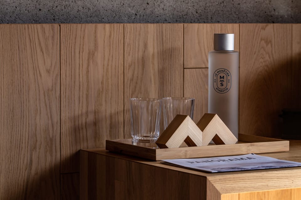 Room amenity