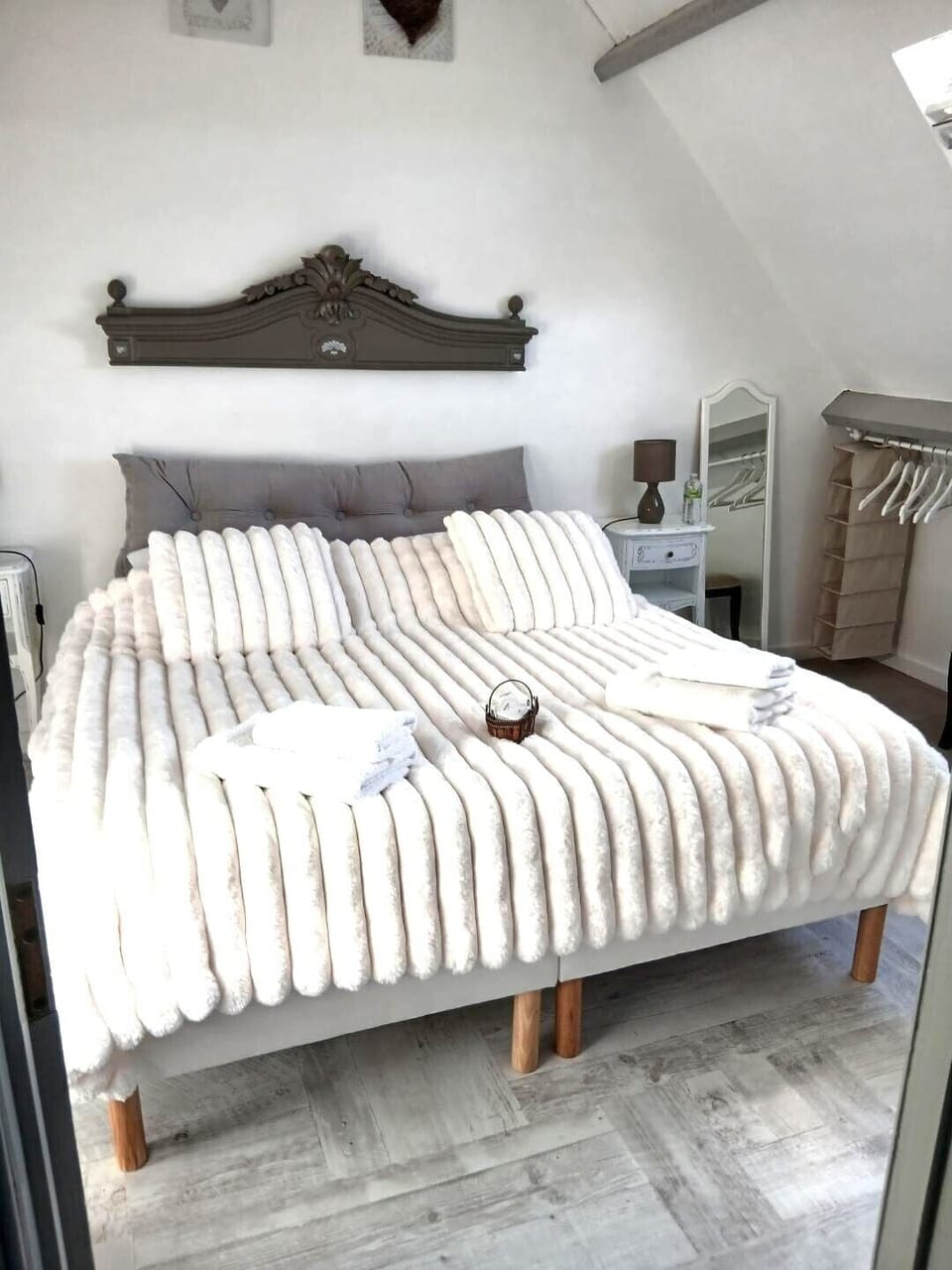 Classic Double Room (Beige) | Individually decorated, individually furnished, laptop workspace