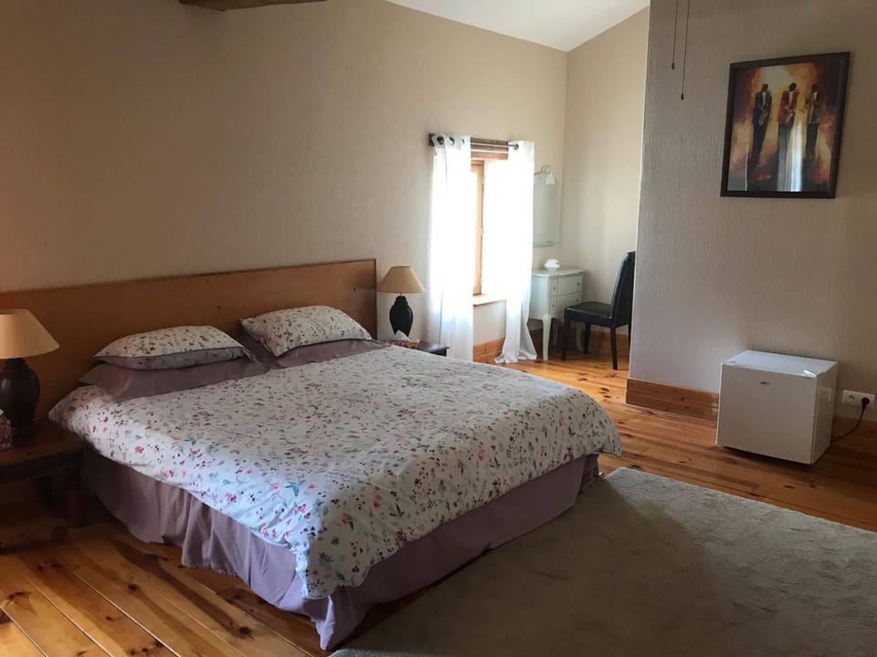 Individually decorated, individually furnished, iron/ironing board