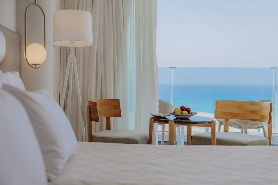 Penthouse, Sea View | In-room safe, desk, laptop workspace, blackout drapes