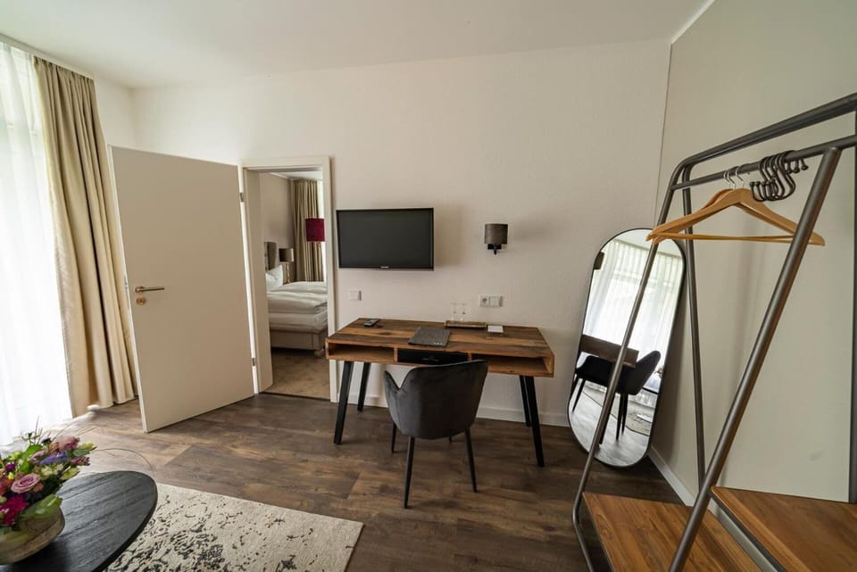 Desk, blackout drapes, free WiFi, bed sheets