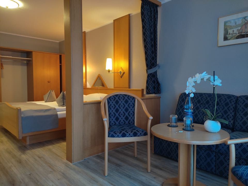 Quadruple Room | Hypo-allergenic bedding, desk, soundproofing, free WiFi