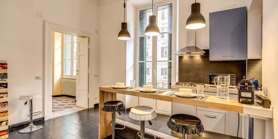 Apartment, 1 Bedroom | Private kitchenette | Fridge, microwave, stovetop, cookware/dishes/utensils
