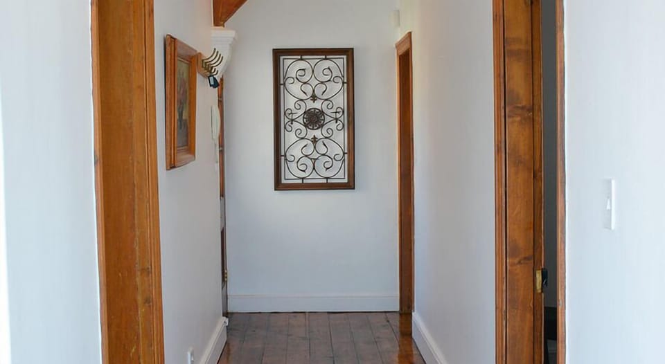 Panoramic Penthouse, Sea View (Oceanfront Penthouse) | Living area | TV