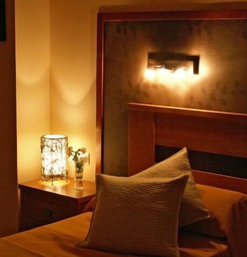 Villa | 1 bedroom, desk, soundproofing, travel crib