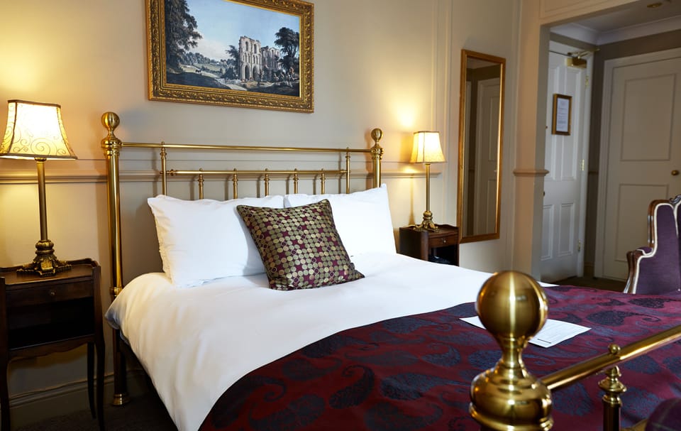 Desk, iron/ironing board, free WiFi, bed sheets