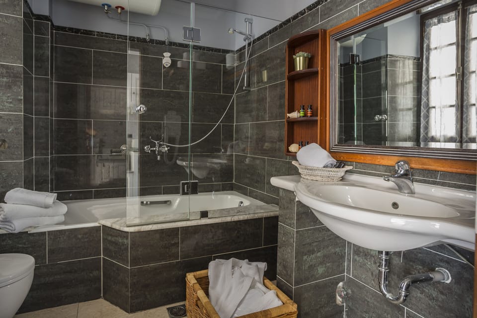 Faros Suites - Adults Only Hotel in Fiskardo