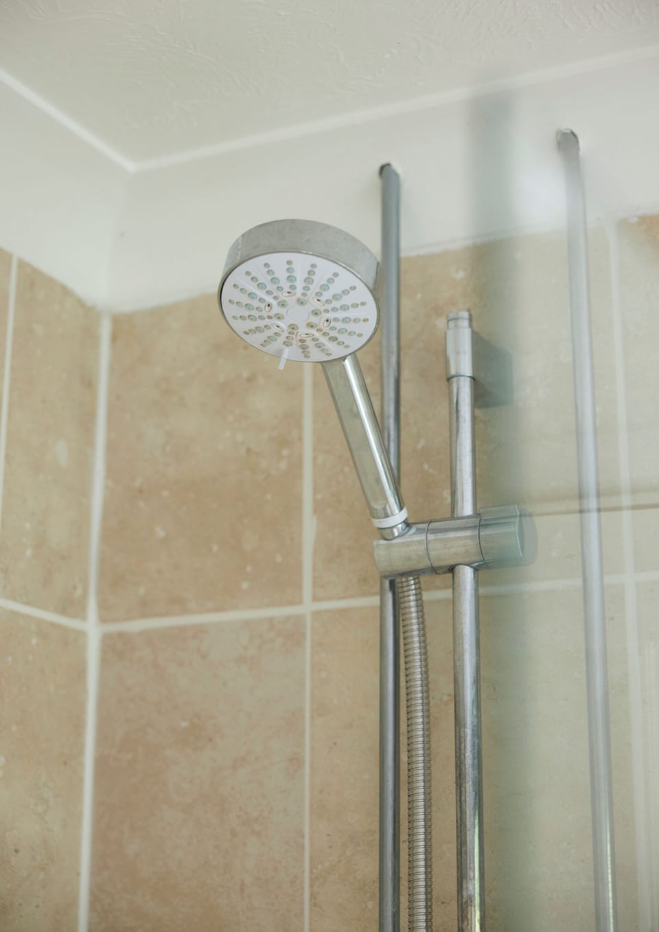 Mini Double | Bathroom | Hair dryer, towels