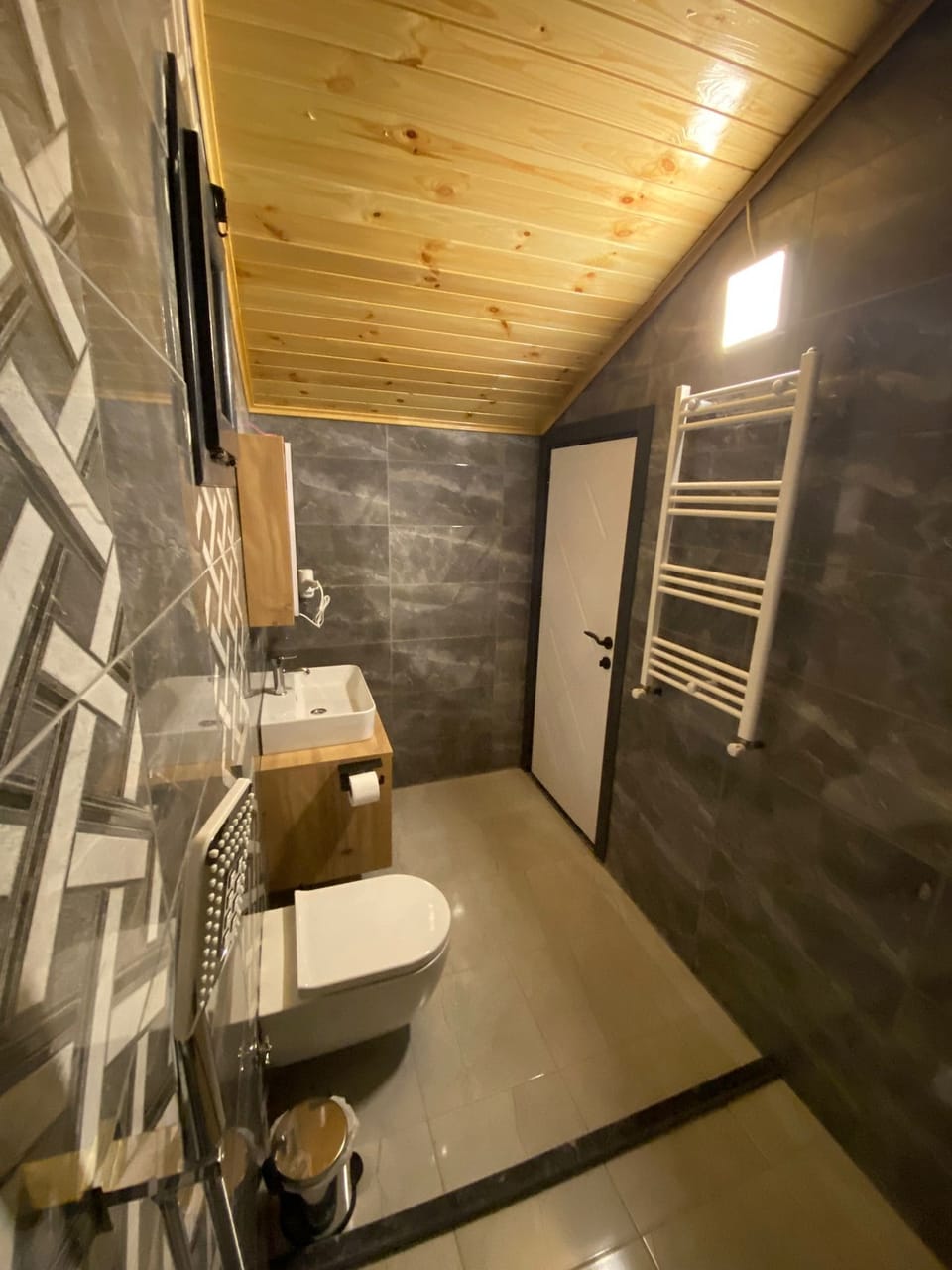 Shower, free toiletries, hair dryer, slippers