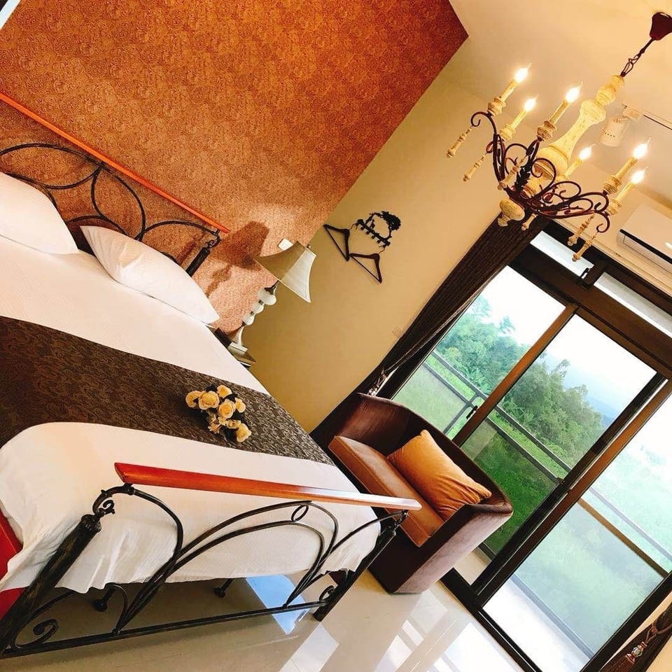 Double Room (302) | Premium bedding, down comforters, memory foam beds, minibar