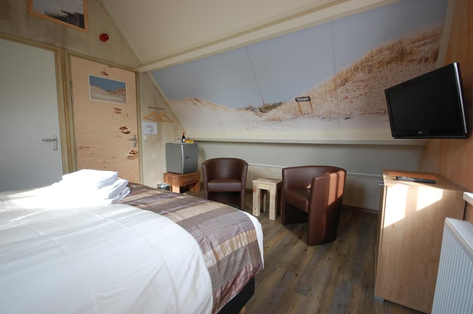 1 bedroom, minibar, in-room safe, blackout drapes