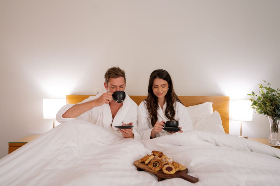 Premium bedding, pillowtop beds, minibar, desk