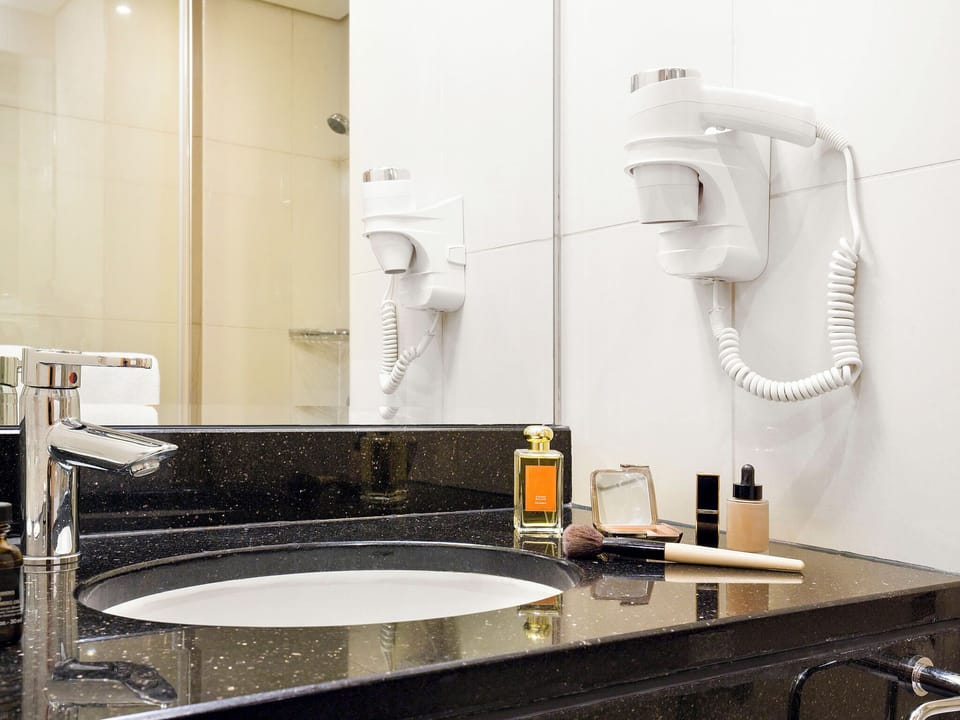 Shower, eco-friendly toiletries, hair dryer, bidet