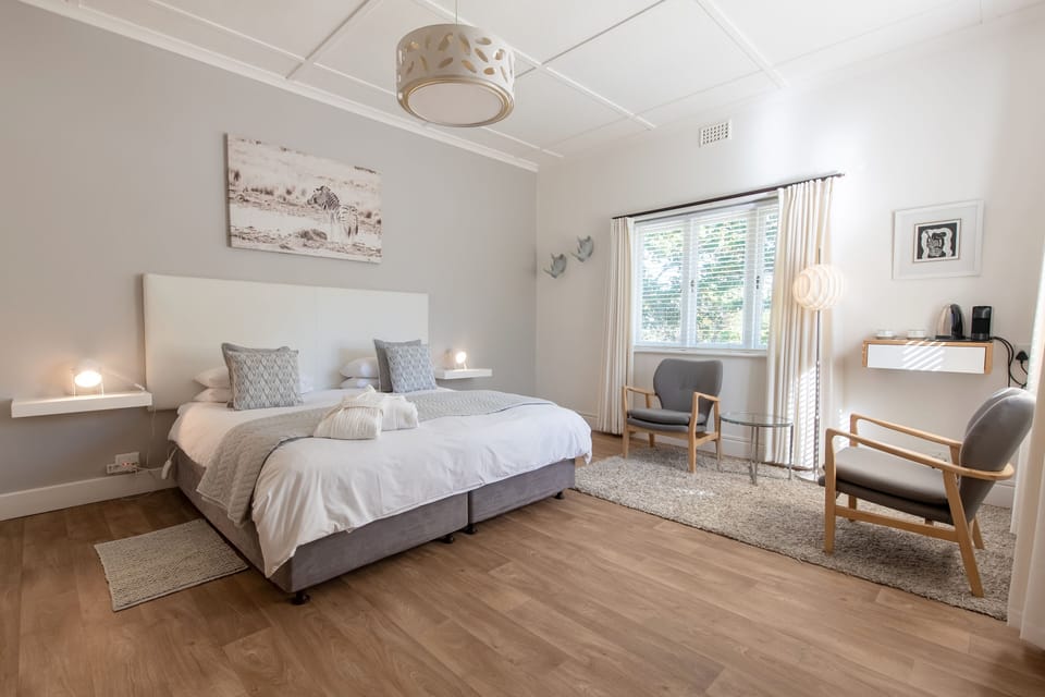 Deluxe Double Room (Suite) | In-room safe, individually decorated, individually furnished, desk