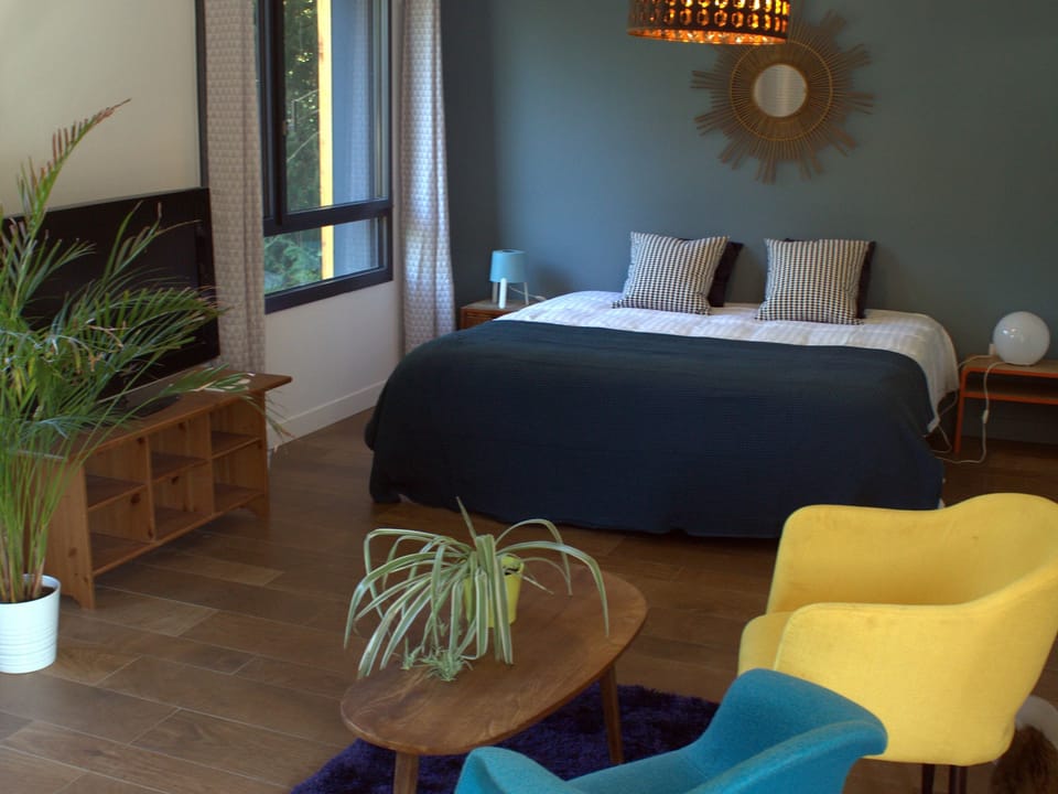 Premium Suite, Private Bathroom, Pool View (Accès Terrasse ) | 1 bedroom