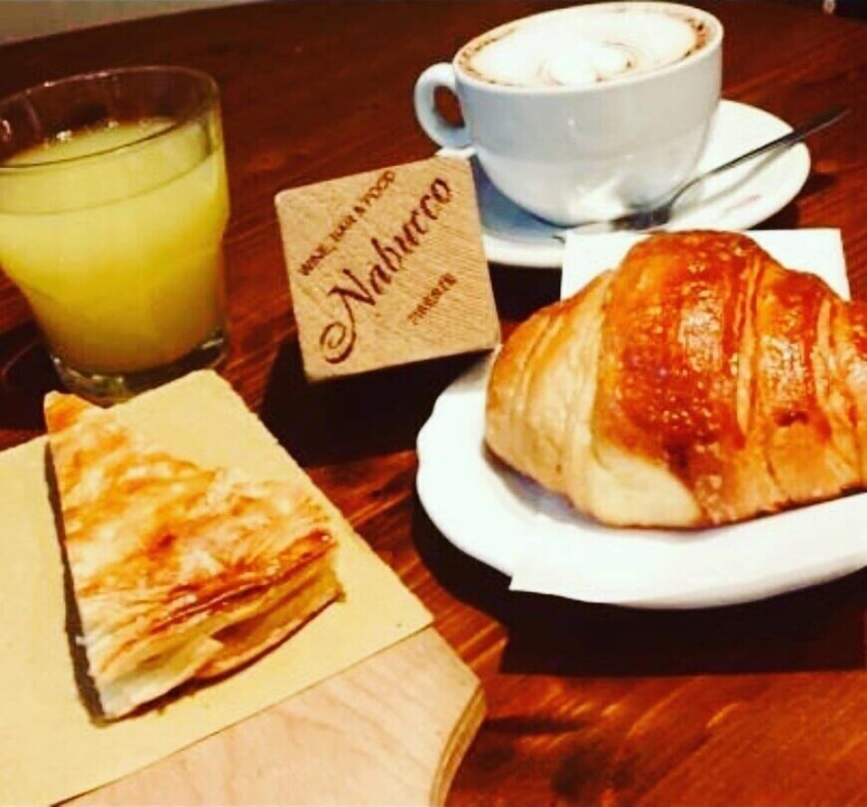 Daily full breakfast for a fee