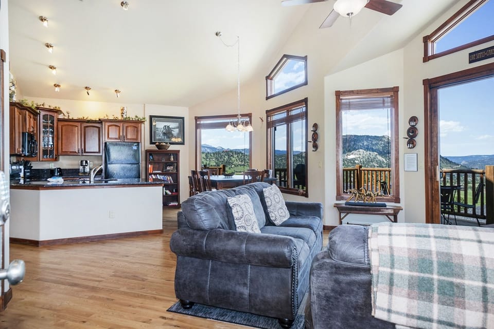Condo, 2 Bedrooms | Living area | TV