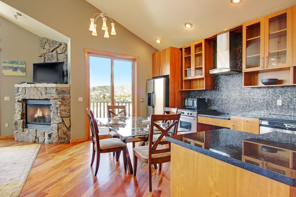 Condo, 2 Bedrooms | Private kitchen | Fridge, microwave, oven, dishwasher
