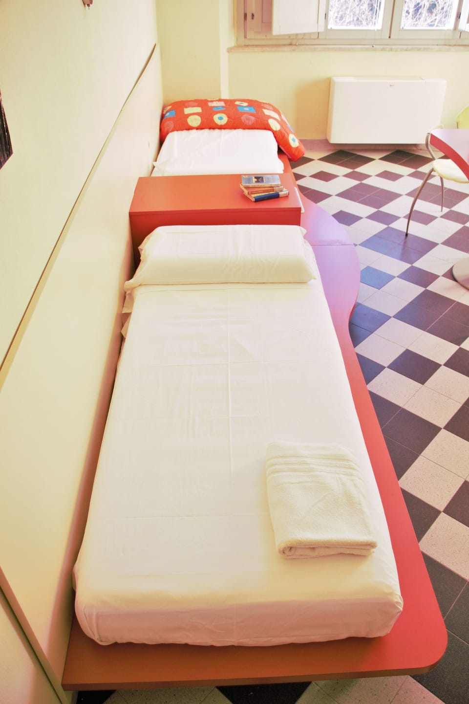 Economy Quadruple Room, Shared Bathroom (Siderite) | Desk, free cribs/infant beds, rollaway beds, bed sheets