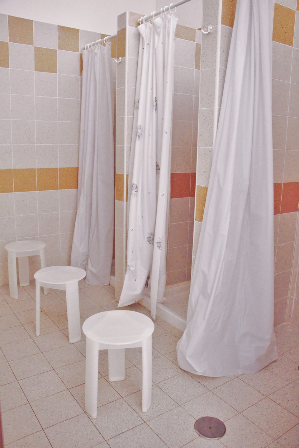 Economy Quadruple Room, Shared Bathroom (Epidote) | Bathroom shower