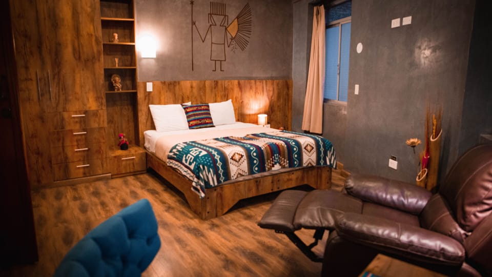 Double Room, 1 Queen Bed, Non Smoking | In-room safe, desk, iron/ironing board (on request)