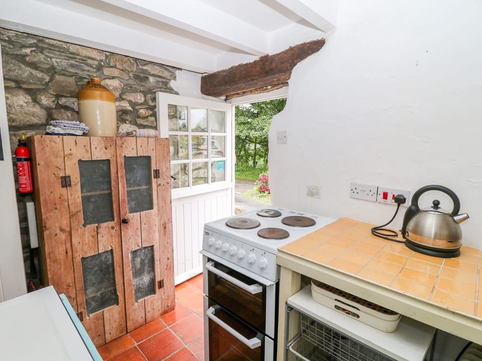 Cottage | Interior