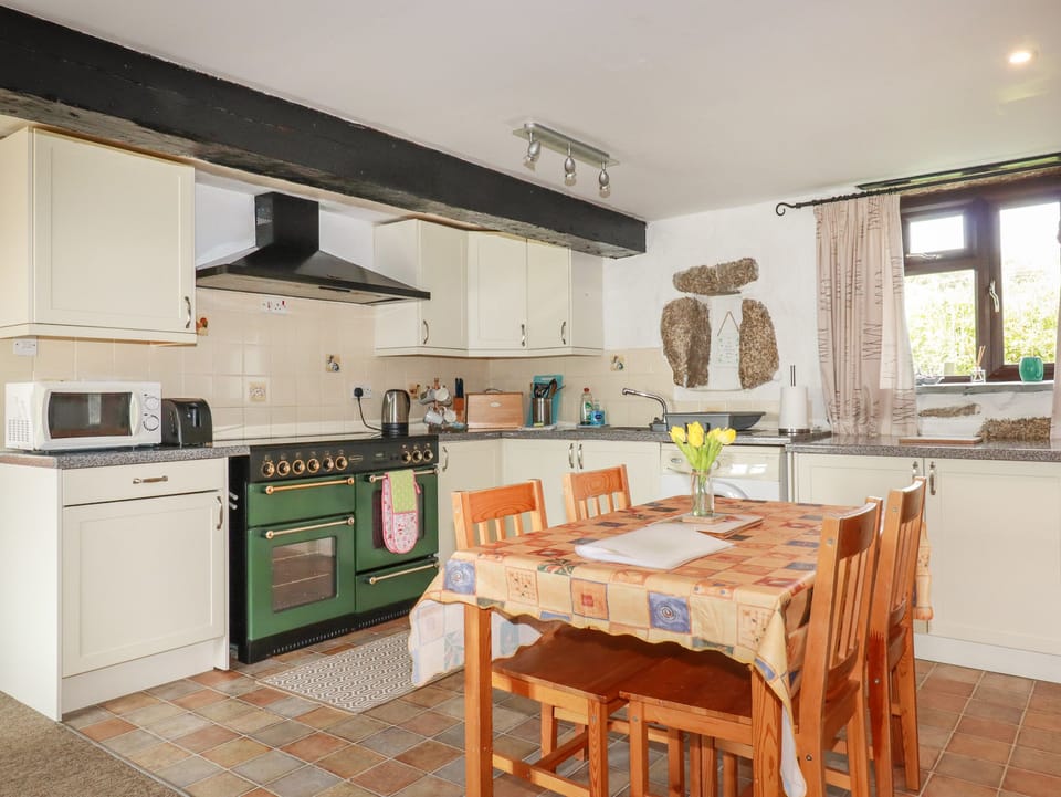 Cottage | Interior