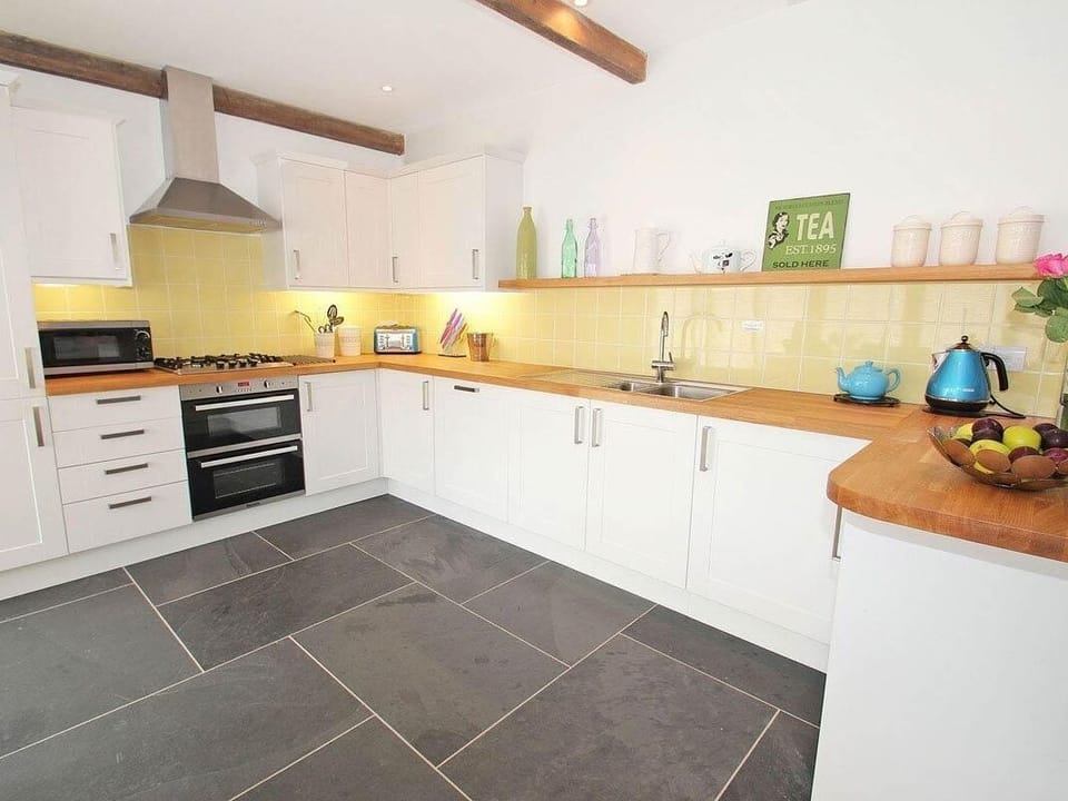 Cottage | Interior