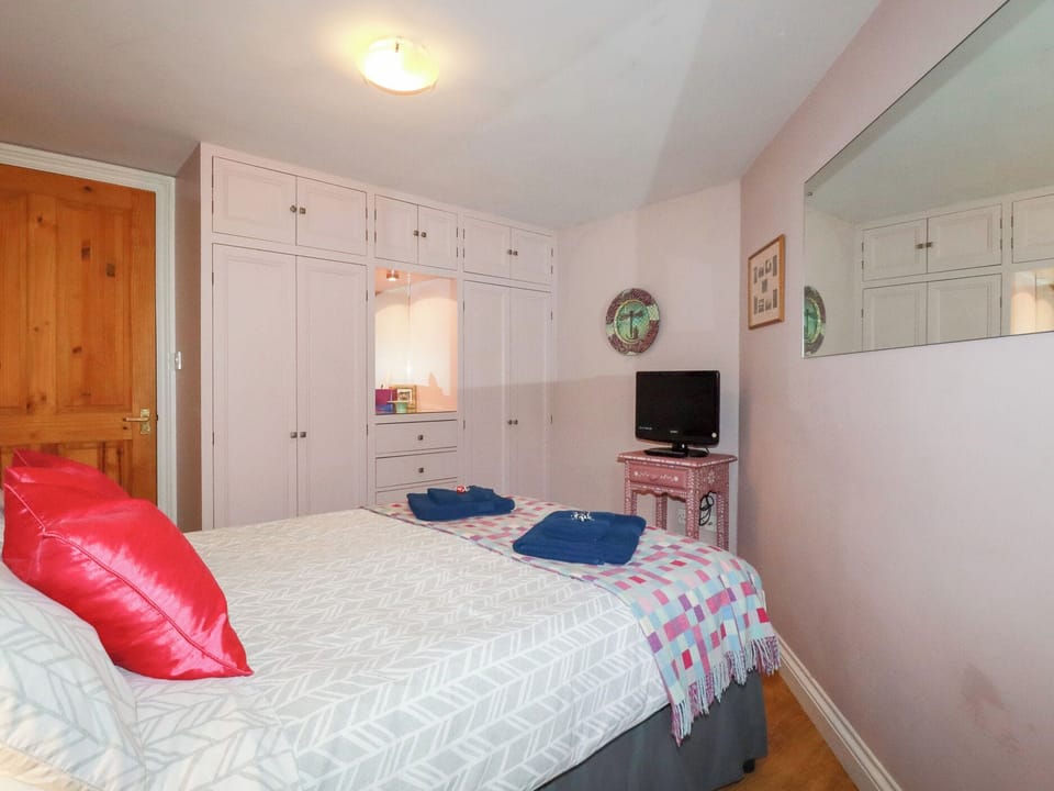 Cottage | 1 bedroom, individually decorated, individually furnished, free WiFi