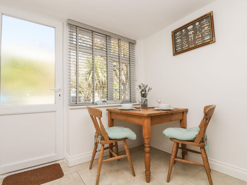 Cottage | Private kitchen | Cookware/dishes/utensils