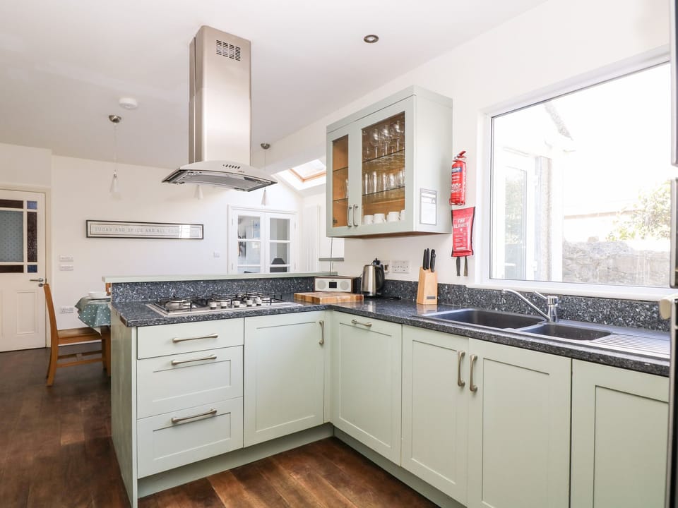 Cottage | Interior