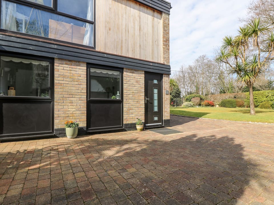 Cottage | Exterior