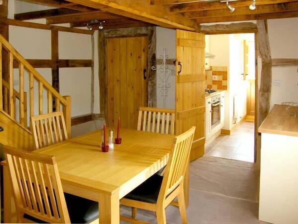 Cottage | Interior
