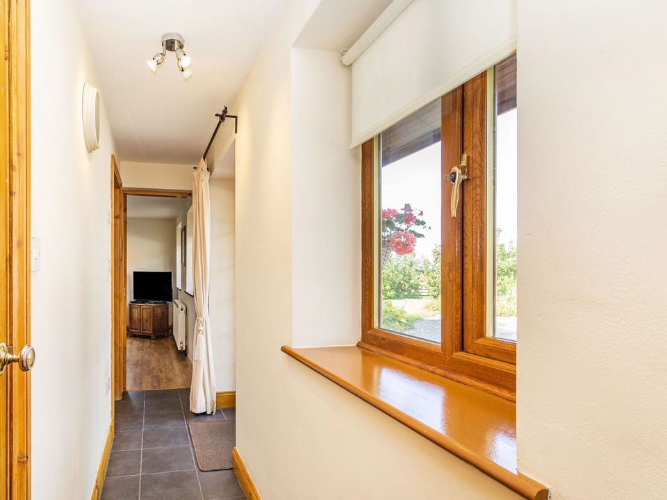 Cottage | 2 bedrooms, individually decorated, individually furnished, free WiFi