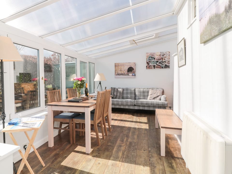 Cottage | Interior