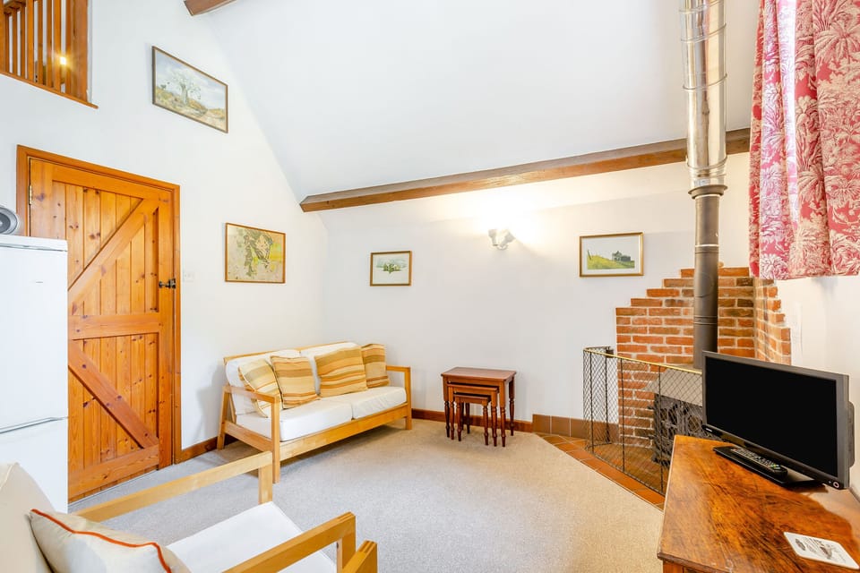 Cottage | Living room | TV
