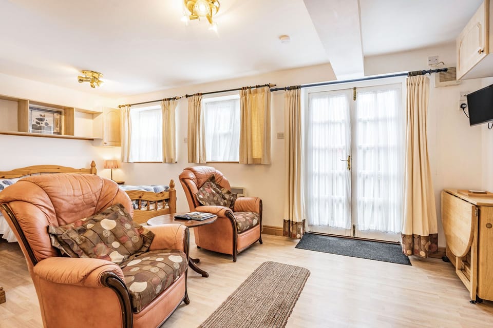 Sail Loft Annexe Cottage in Freshwater