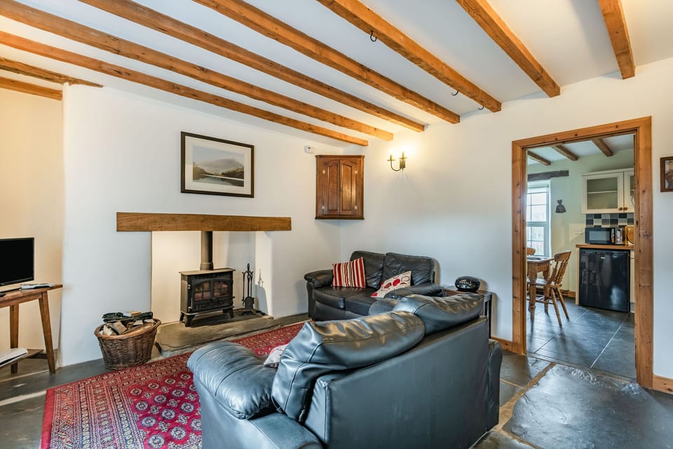 Cottage | Living area