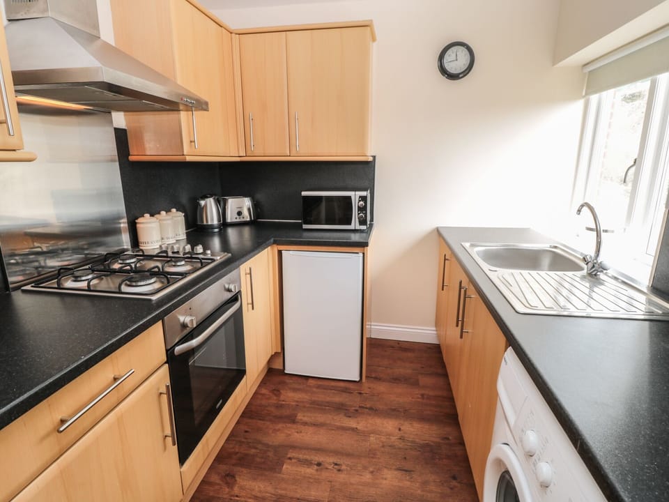 Cottage | Private kitchen | Cookware/dishes/utensils