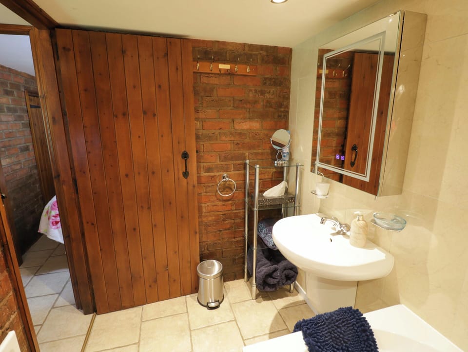 Severn Bank Lodge Cottage in Stourport-on-Severn